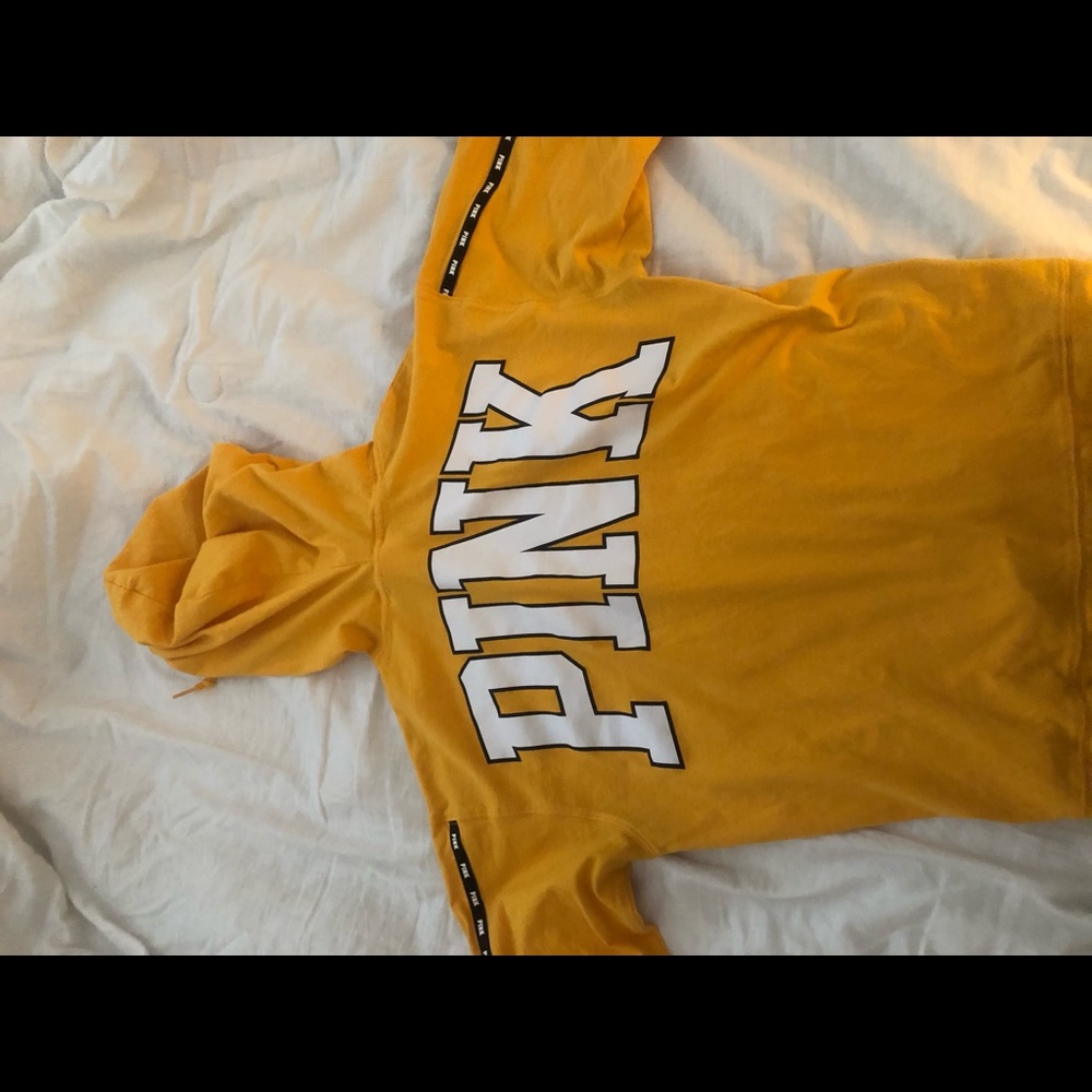 Pink sweater (yellow)